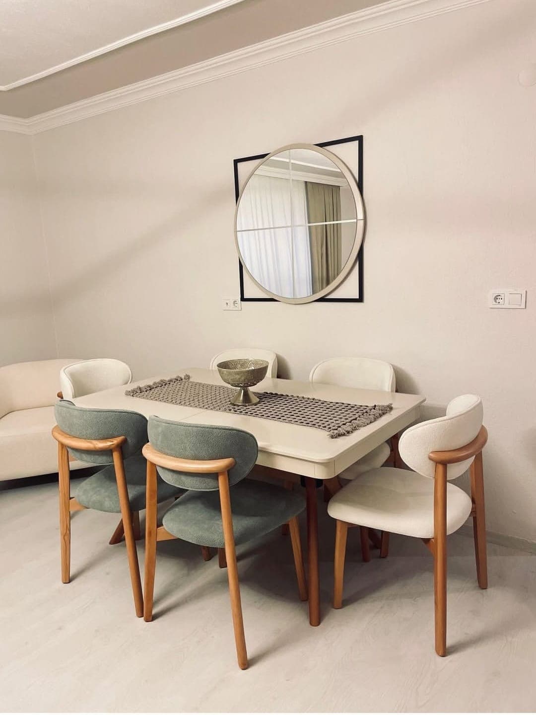 Dining Room Prestige thumbnail 3