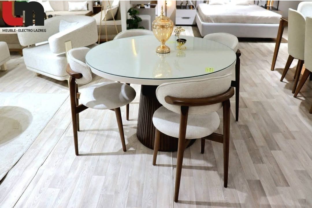 Dining Room Tondo